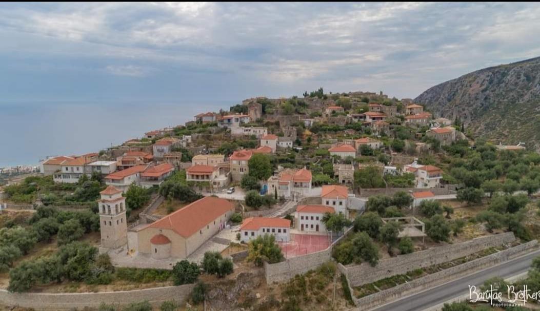 Retzos Rooms Himare Esterno foto