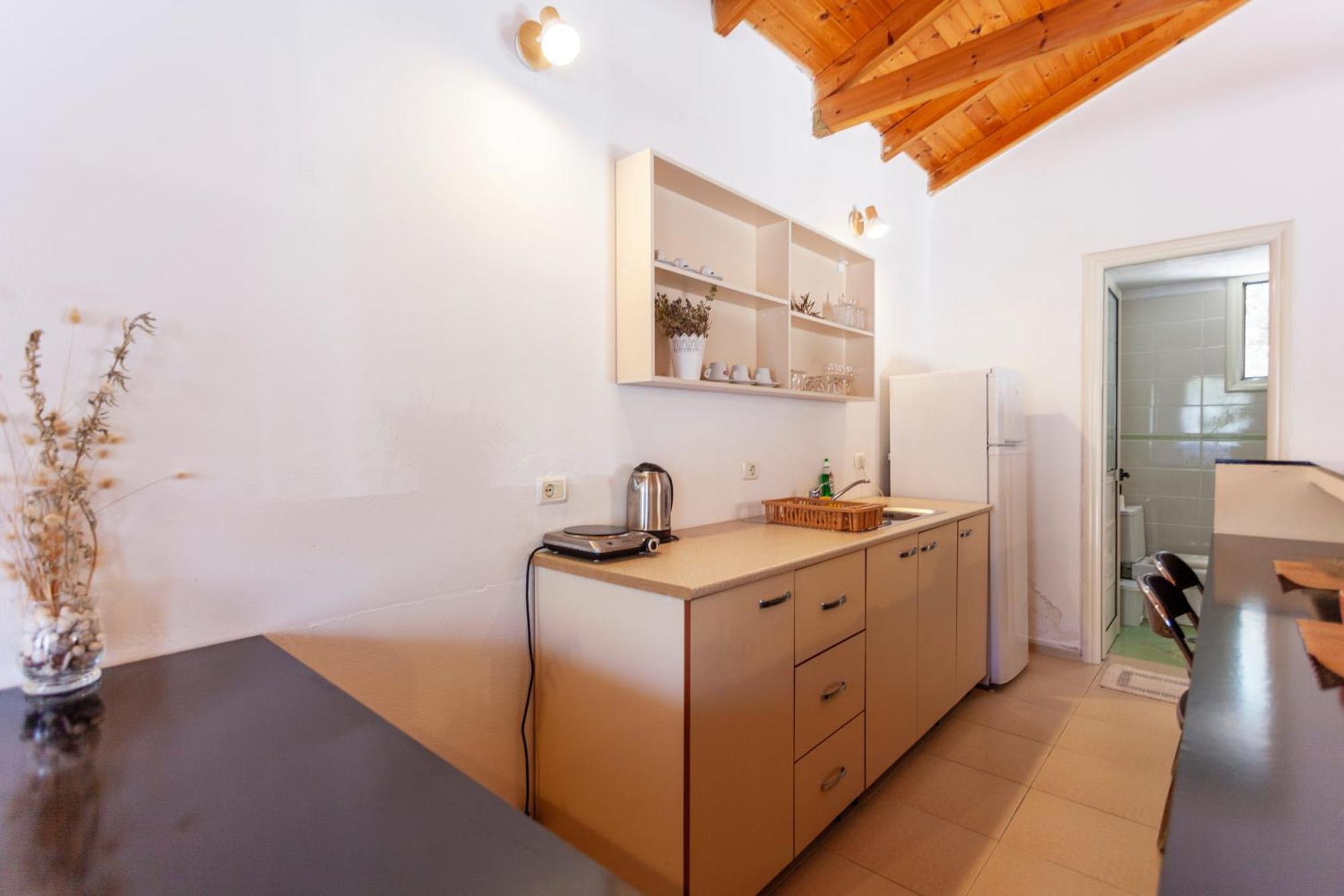 Retzos Rooms Himare Esterno foto